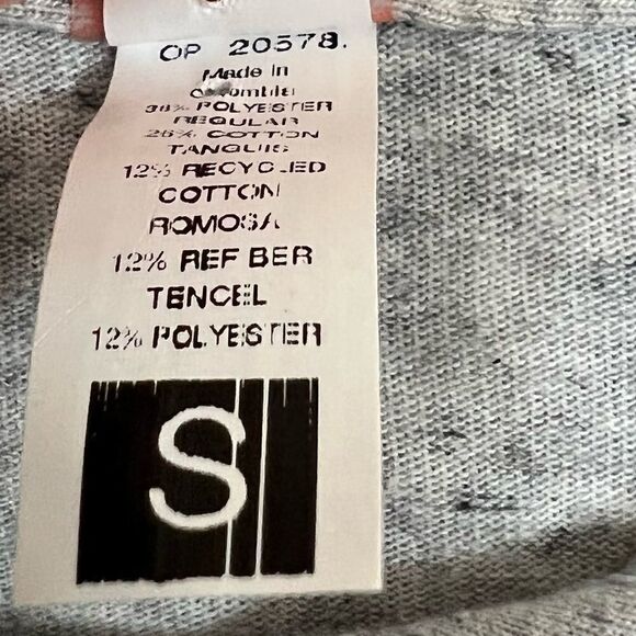 Maaji Only To Inspire 2-in-1 Adult Face Mask Hoodie Top In Gray - Picture 6 of 6